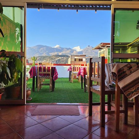 Lhotse Hostel B&B ワラス エクステリア 写真