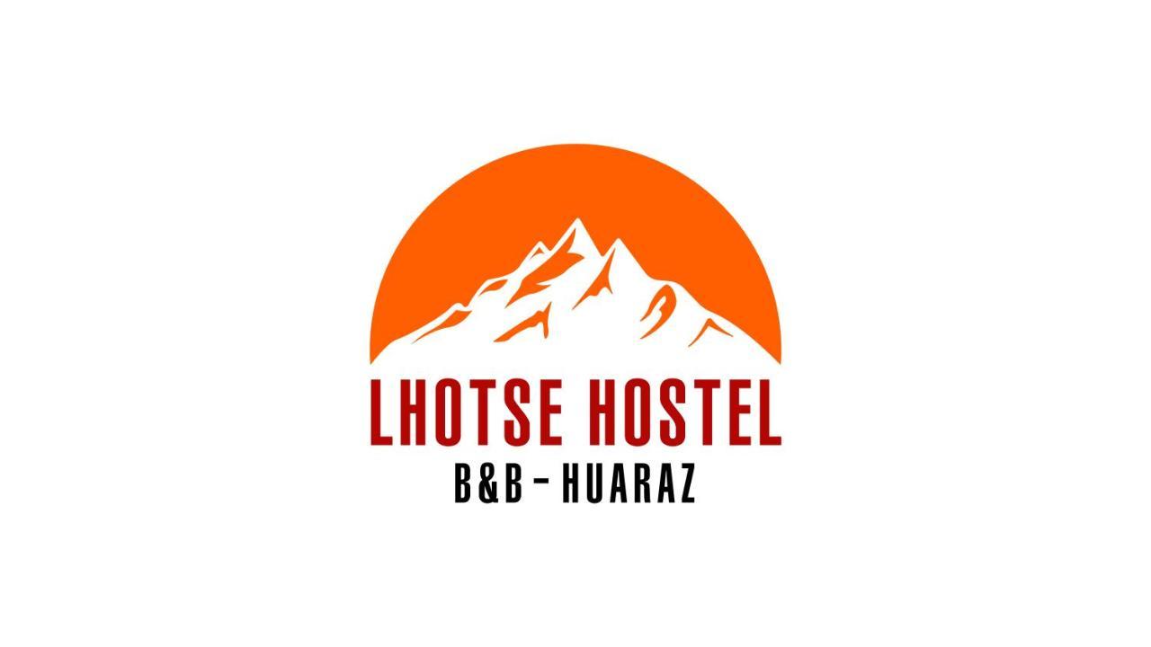 Lhotse Hostel B&B ワラス エクステリア 写真