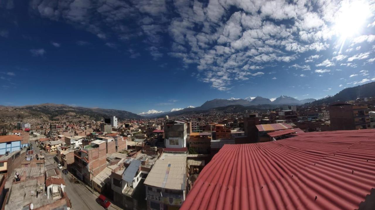 Lhotse Hostel B&B ワラス エクステリア 写真