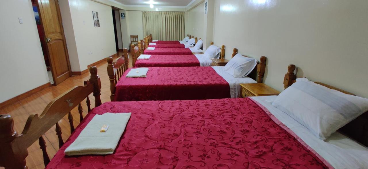 Lhotse Hostel B&B ワラス エクステリア 写真